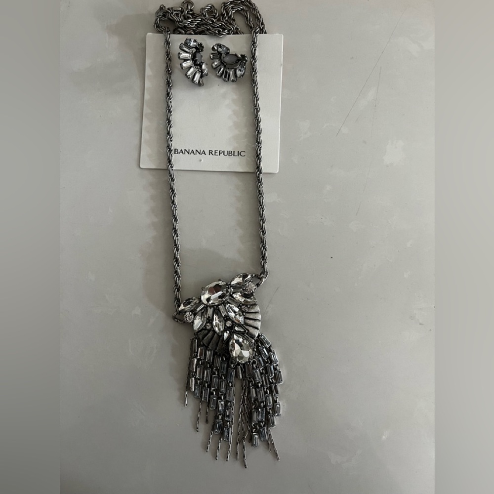 Banana Republic Necklace and earrings